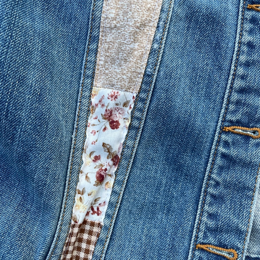 Angel wings embroidered patchwork upcycled jean jacket y2k - Picture 6 of 15